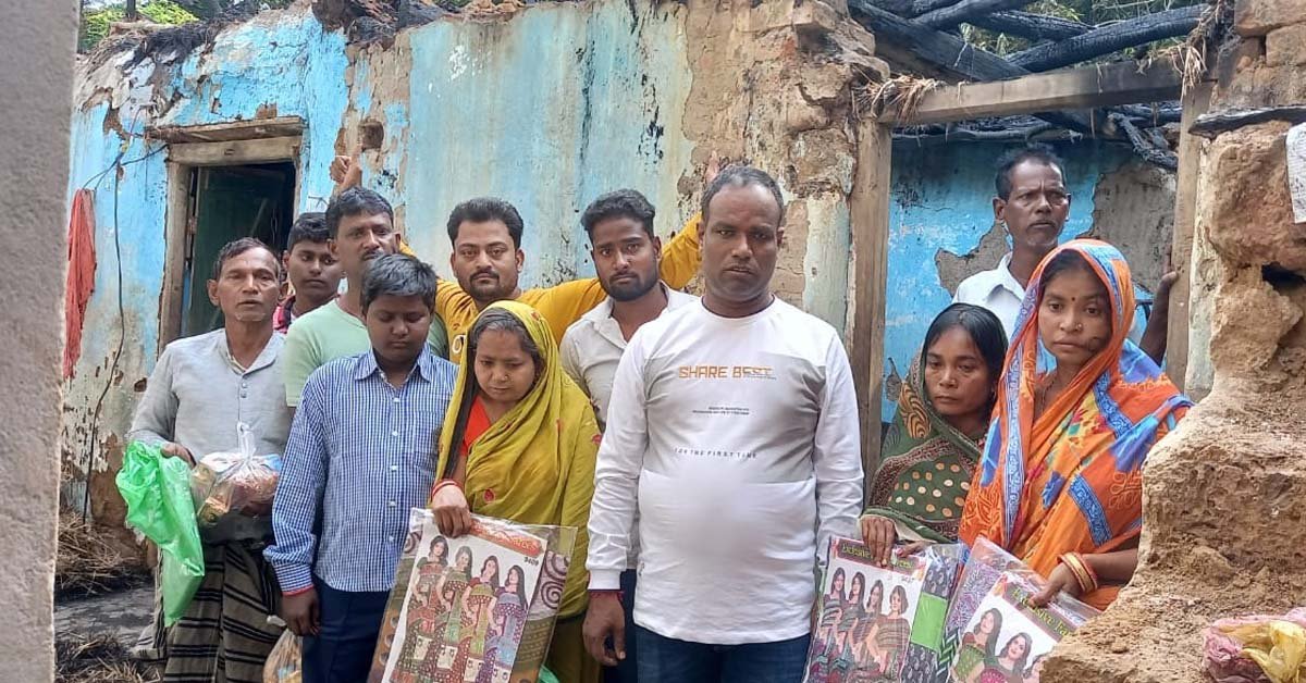 ଆଠଗଡ଼ ବିକାଶ ମଞ୍ଚ ପକ୍ଷରୁ ଅଗ୍ନିବିପନ୍ନଙ୍କୁ ସହାୟତା !!!