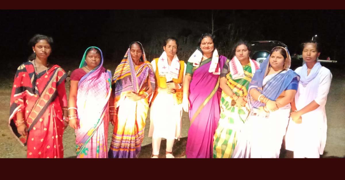 ନଗଡା ରେ ସ୍ଥିତି ସମୀକ୍ଷା କଲେ ରାଷ୍ଟ୍ରୀୟ ମହିଳା ମୋର୍ଚ୍ଚା ସମ୍ପାଦିକା ଡ଼.ଐଶ୍ୱର୍ଯ୍ୟା ବିଶ୍ୱାଳ !!!