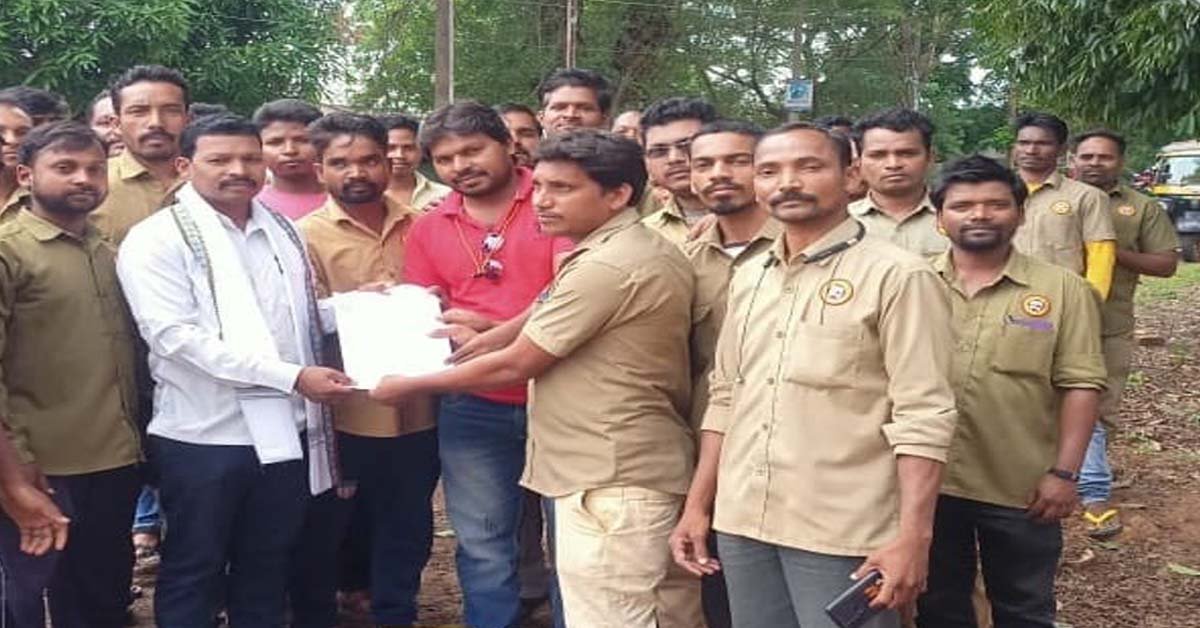 ଡ୍ରାଇଭର ମହାସଂଘ ତରଫରୁ ବାଲିଗୁଡ଼ା ବିଧାୟକଙ୍କୁ ଦାବିପତ୍ର !!!