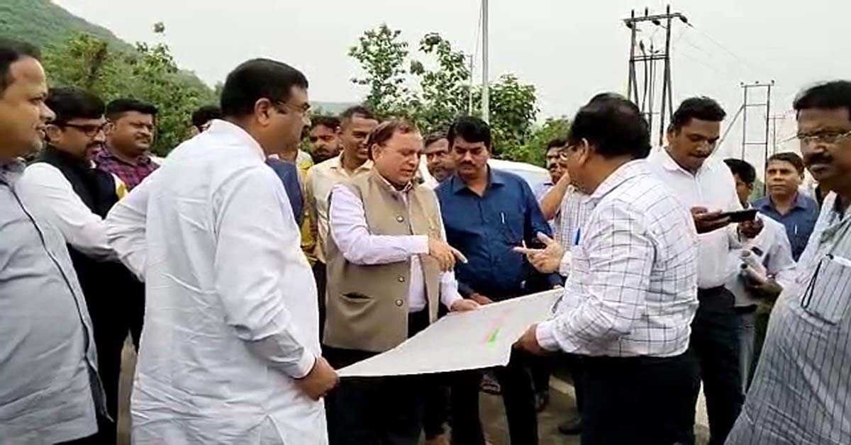 କେନ୍ଦ୍ରମନ୍ତ୍ରୀ ଙ୍କ ଖୋର୍ଦ୍ଧା ପାଇକ ସ୍ମାରକୀ ଶିଳାନ୍ୟାସ ସ୍ଥଳ ପରିଦର୍ଶନ !!!