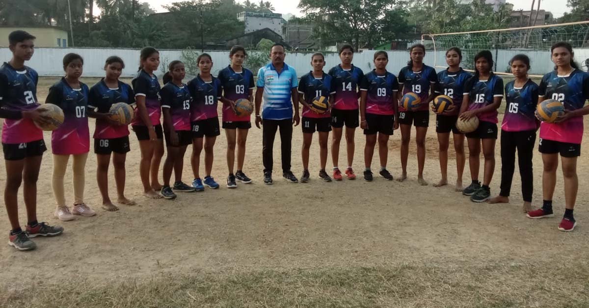 ବାଣପୁର ମାଟିରେ ତିଆରି ହୁଅନ୍ତି ମହିଳା ଖେଳାଳି !!!