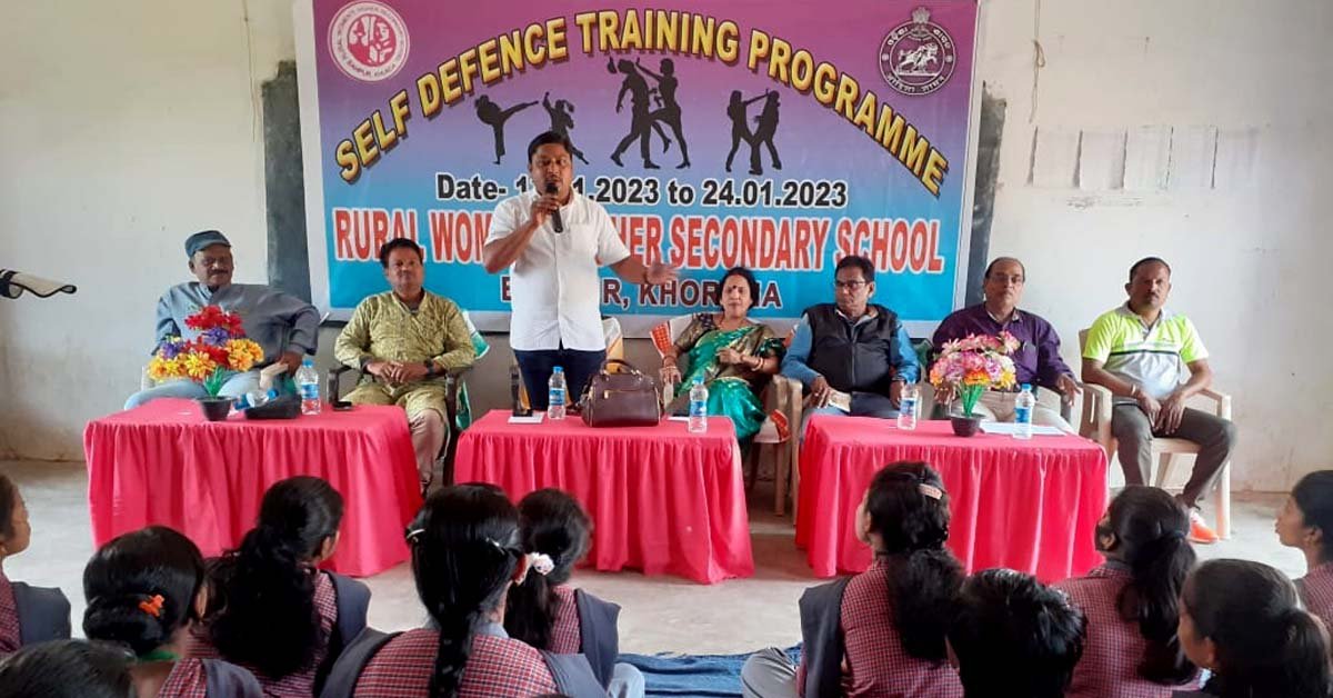 ବାଣପୁର ଗ୍ରାମୀଣ ମହିଳା ମହାବିଦ୍ୟାଳୟରେ ଆତ୍ମରକ୍ଷା ପ୍ରଶିକ୍ଷଣ ଶିବିର ଉଦଘାଟିତ !!!