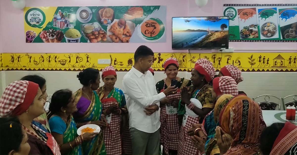 ଦୁଇ ଦିନିଆ ନୟାଗଡ ଜିଲ୍ଲା ଗସ୍ତରେ 5T ସଚିବ ଭିକେ ପାଣ୍ଡିଆନ !!!