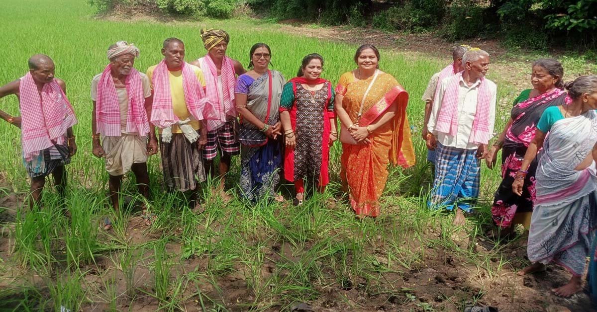 ଆକାଂକ୍ଷା ମହିଳା ସଂଗଠନ ତରଫରୁ ରକ୍ଷା ବନ୍ଧନ !!!