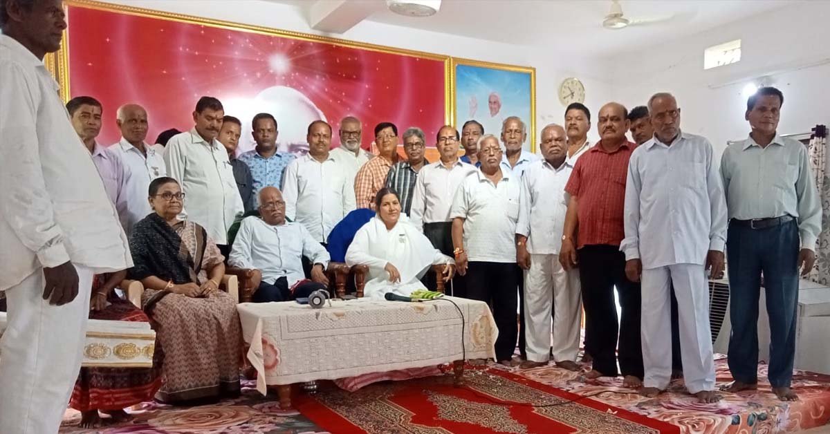 ପ୍ରଜାପିତା ବ୍ରହ୍ମା କୁମାରୀ ଆଶ୍ରମ ଇଟାମାଟି ଶାଖା ର ବରଦାନୀ ଭବନ ଠାରେ ରକ୍ଷା ବନ୍ଧନ ଉତ୍ସବ ପାଳିତ !!!