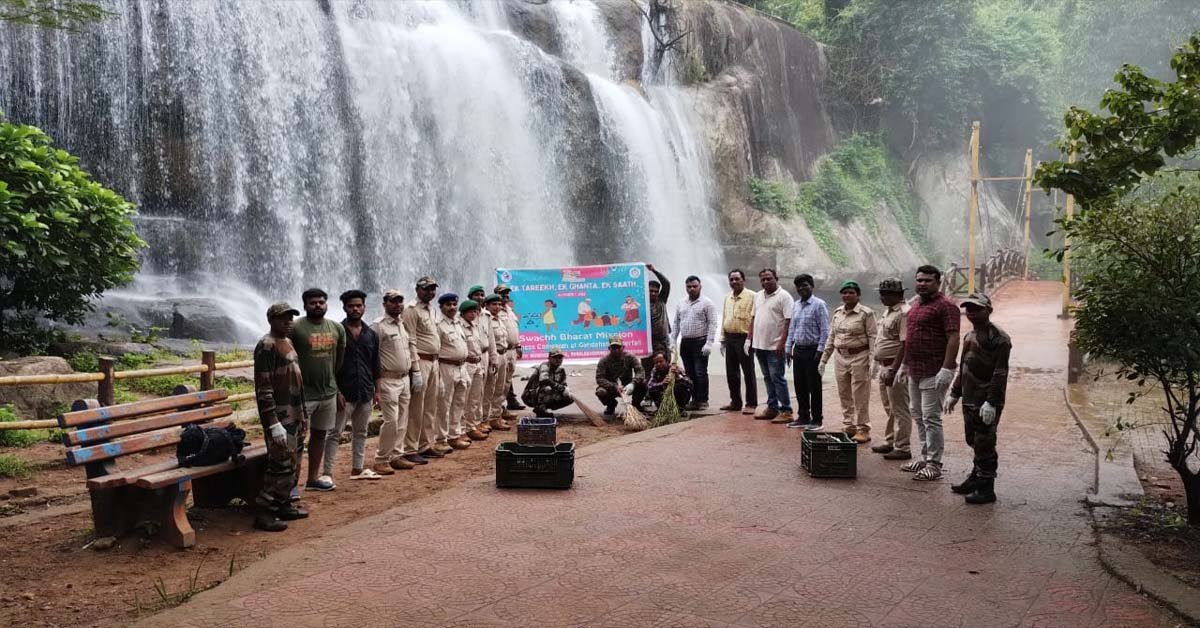 ପାରଳାଖେମୁଣ୍ଡି ବନଖଣ୍ଡ ତରଫରୁ ସ୍ୱଚ୍ଛତା ହିଁ ସେବା କାର୍ଯ୍ୟକ୍ରମ ଅନୁଷ୍ଠିତ !!!