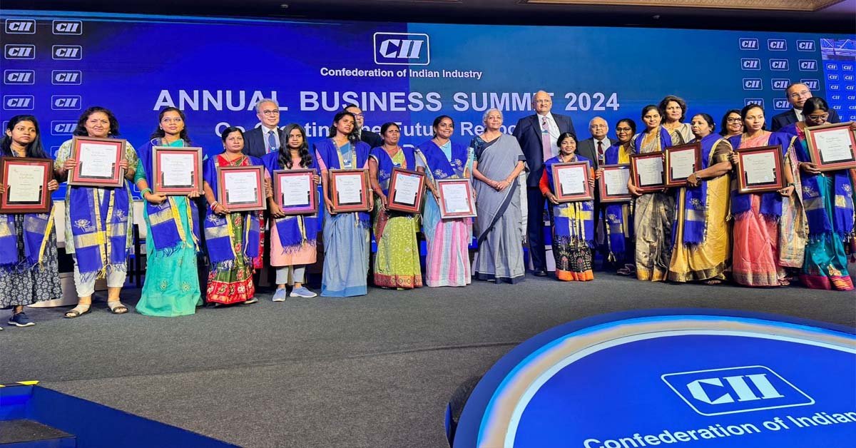 ଏକତା ପରିଷଦ ଟ୍ରଷ୍ଟ ମୁଖ୍ୟ – ଅର୍ଥ ମନ୍ତ୍ରୀ ନିର୍ମଳା ସୀତାରମଣ ଙ୍କ ଦ୍ୱାରା ସମ୍ମାନୀତ !!!