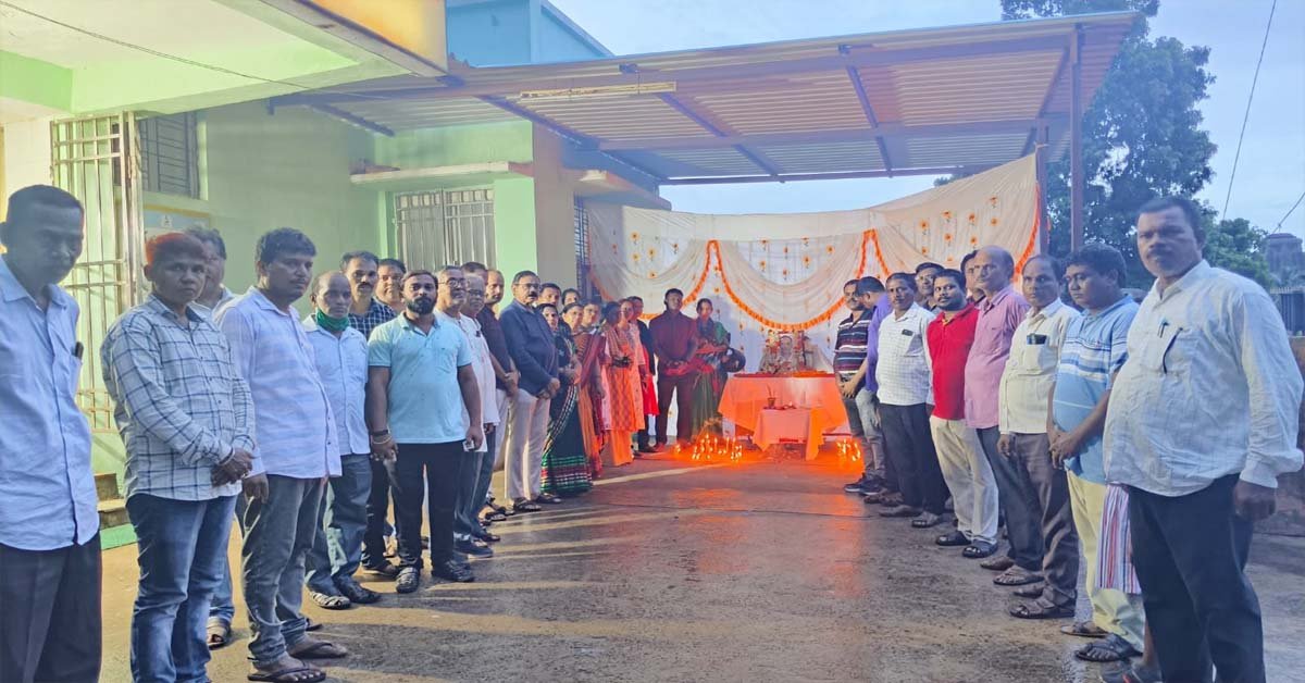 ରକ୍ତ ଭଣ୍ଡାର କର୍ମକର୍ତ୍ତା ଙ୍କ ସ୍ମୃତିରେ ମହମବତୀ ଶୋଭାଯାତ୍ରା !!!