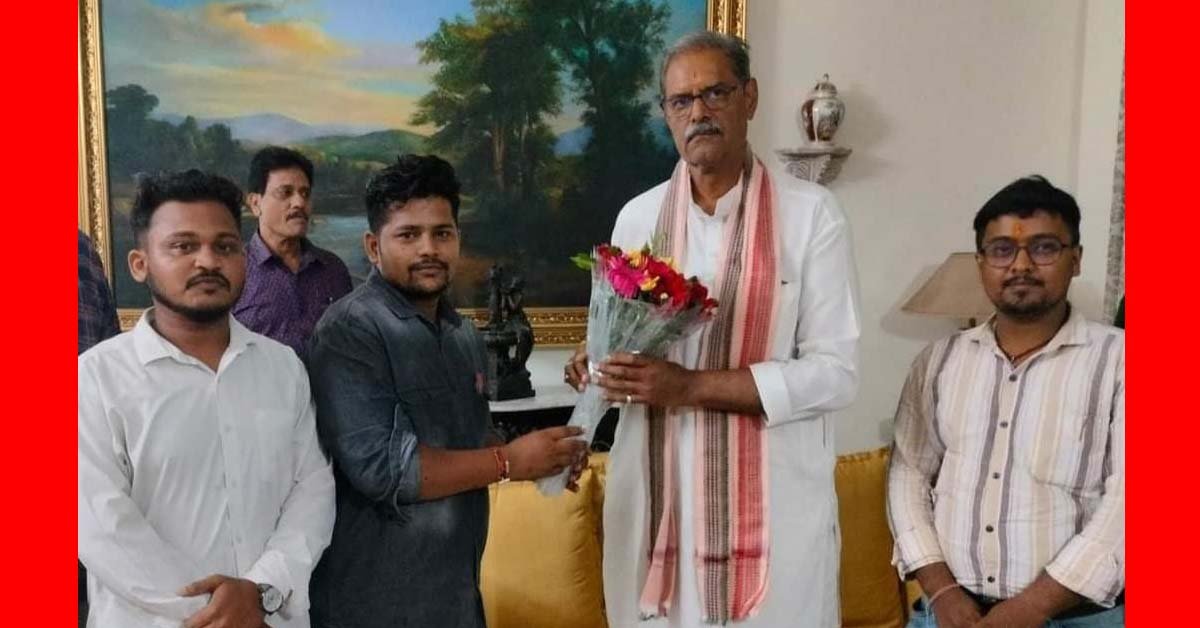 ତାଳବସ୍ତ ଗ୍ରା. ପ. ର ସମସ୍ୟାକୁ ନେଇ ଉପ ମୁଖ୍ୟମନ୍ତ୍ରୀଙ୍କୁ ସାକ୍ଷାତ କଲେ ଯୁବ ସମାଜସେବୀ !!!