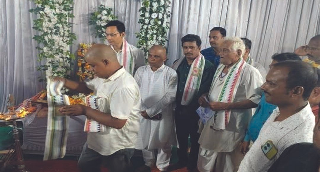 ଆଦର୍ଶ ଶିକ୍ଷକ କୈଳାସ ଚନ୍ଦ୍ର ବେହେରାଙ୍କୁ ଯାଦବ ମହାସଭା ପକ୍ଷରୁ ଶ୍ରଦ୍ଧାଞ୍ଜଳୀ ଅର୍ପଣ !!!