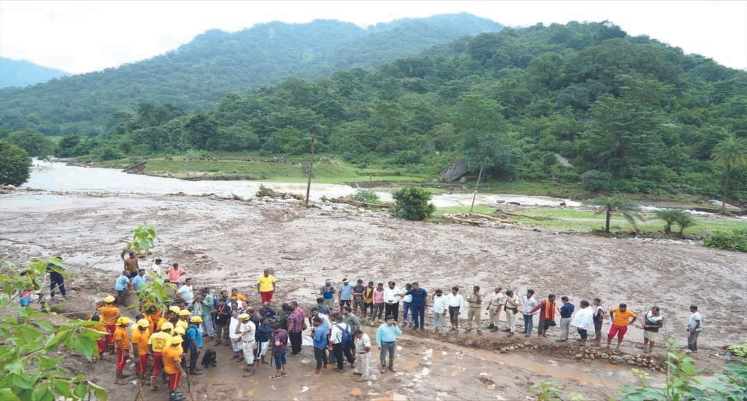 ଗଜପତି ଜିଲ୍ଲାରେ ଲଗାଣ ବର୍ଷା ଯୋଗୁଁ ବନ୍ୟା ଏବଂ ଭୂସ୍ଖଳନ !!!