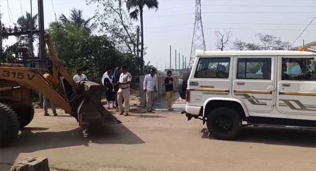 ତାରେଣି ଗଡା ଜମି କାହା ଅଧୀନରେ , ପୌର ପ୍ରଶାସନ ନା ତହସିଲ ???