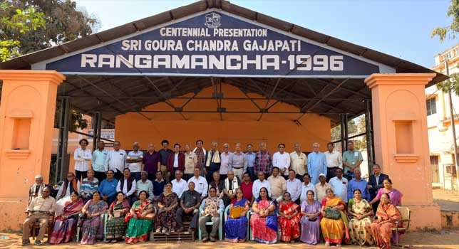 ଏସ୍.କେ.ସି.ଜି. ମହାବିଦ୍ୟାଳୟର ୧୯୭୩ ବ୍ୟାଚର ୫୩ ବର୍ଷ ପୂର୍ତ୍ତି ଉତ୍ସବ ଉଲ୍ଲାସମୟ ପରିବେଶରେ ପାଳିତ !!!