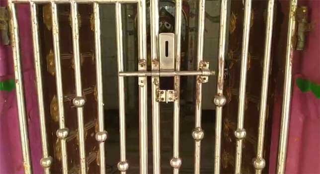 ବାଲୁଗାଁରେ ବିଳମ୍ବିତ ରାତିରେ ୮ ଟି ମନ୍ଦିର ରୁ ଲୁଟିଲେ ଲୁଟେରା ଗ୍ୟାଙ୍ଗ !!!