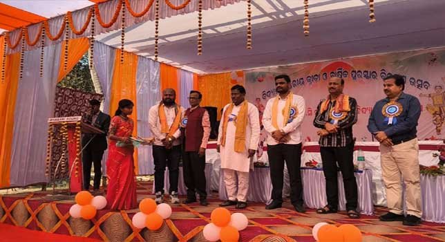 ଏନସି ହାଇସ୍କୁଲରେ ବିଦ୍ୟାଳୟ ସ୍ତରୀୟ କ୍ରୀଡା ଓ ବାର୍ଷିକ ପୁରସ୍କାର ବିତରଣ ଉତ୍ସବ ଅନୁଷ୍ଠିତ !!!