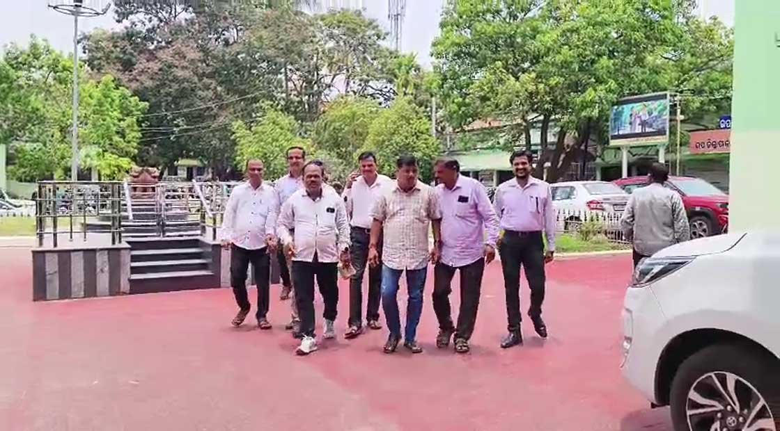 ନୟାଗଡ଼ ରଣପୁର ସବ୍‌ରେଜିଷ୍ଟ୍ରାର୍ କାର୍ଯ୍ୟାଳୟରେ ବିଟିଶ ଶାସନ !!!