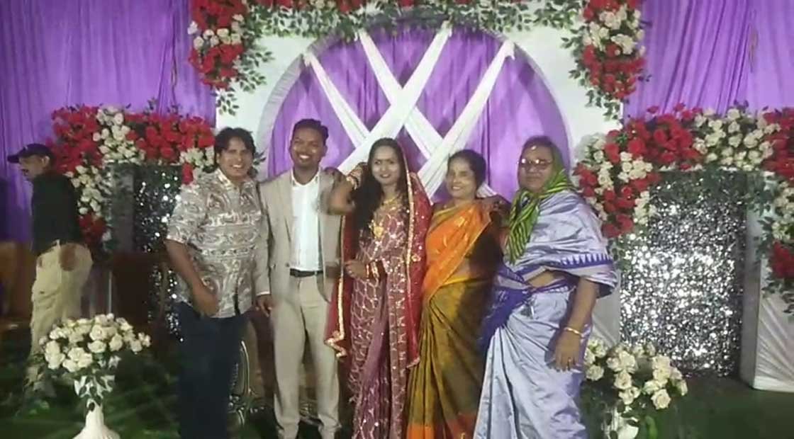 ଏକ ନିଆରା ଢଙ୍ଗରେ ବାହାଘର ଭୋଜି ଆୟୋଜନ !!!