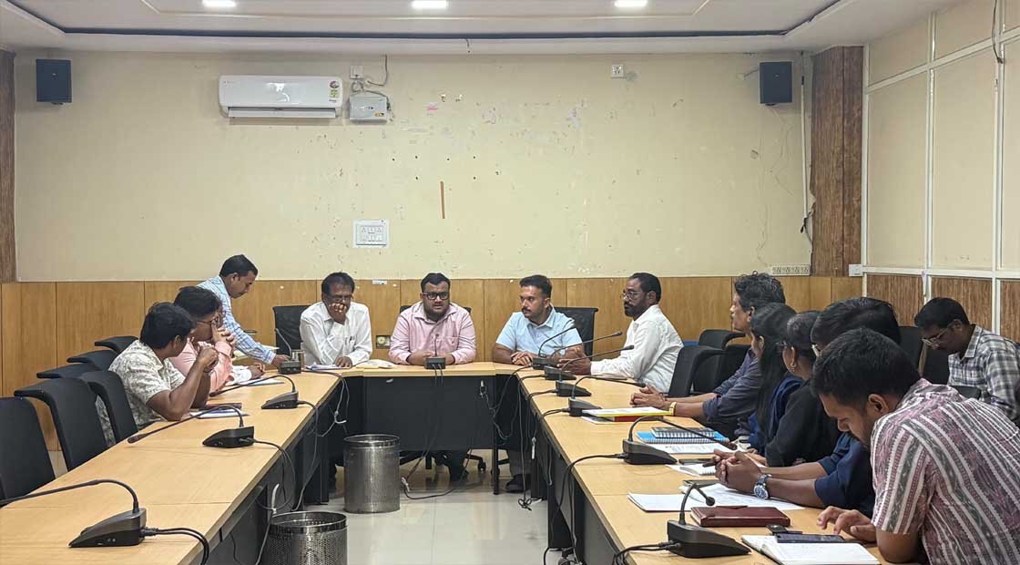 ନେରେଡି ପ୍ରକଳ୍ପକୁ ନେଇ ଜିଲ୍ଲାପାଳଙ୍କ କାର୍ଯ୍ୟାଳୟରେ ଗୁରୁତ୍ୱପୂର୍ଣ୍ଣ ବୈଠକ !!!