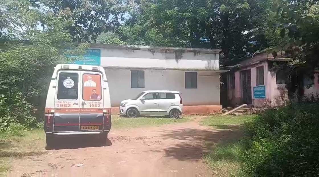 ଗଜପତି ଜିଲ୍ଲାରେ ଥିବା କୁକୁଡ଼ା ଚିଆଁ ଉତ୍ପାଦନ କେନ୍ଦ୍ର କାର୍ଯ୍ୟକାରୀ ହେଉ ନଥିବା ଅଭିଯୋଗ !!!