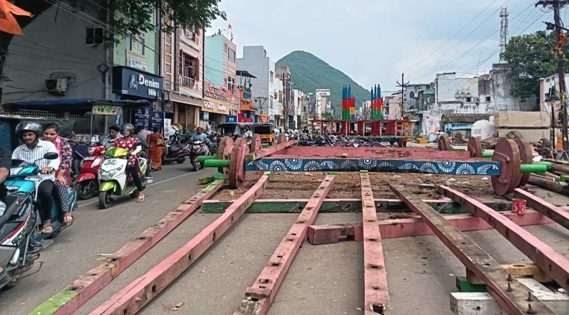 ପାରଳାଖେମୁଣ୍ଡି ରେ ଖୋଲା ହେଲା ରଥ !!!